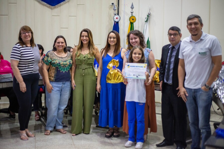 premiacao-aluno-nota-dez-3