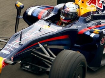 na-inglaterra-vettel-faz-terceira-pole-do-ano-e-supera-barrichello-e-button