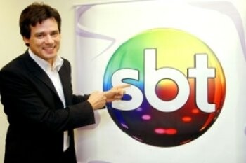 celso-portiolli-renova-contrato-com-o-sbt-e-assume-o-comando-do-domingo-legal
