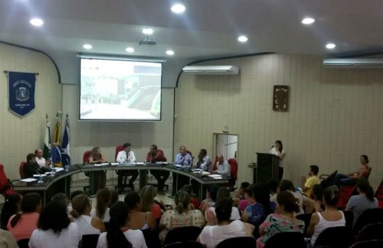 vereadores-ouvem-as-reivindicacoes-das-auxiliares-de-docencia-do-municipio