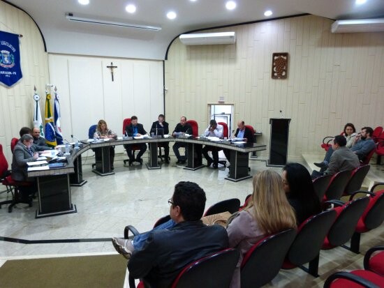dois-projetos-sao-retirados-da-pauta-da-sessao