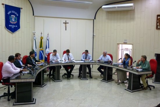 camara-autoriza-prefeitura-a-estabelecer-parceria-com-seis-municipios-para-realizar-a-recuperacao-de-estradas