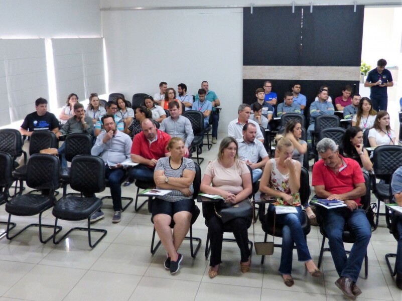 vereadores-acompanham-apresentacao-do-relatorio-de-sustentabilidade-da-bsbios