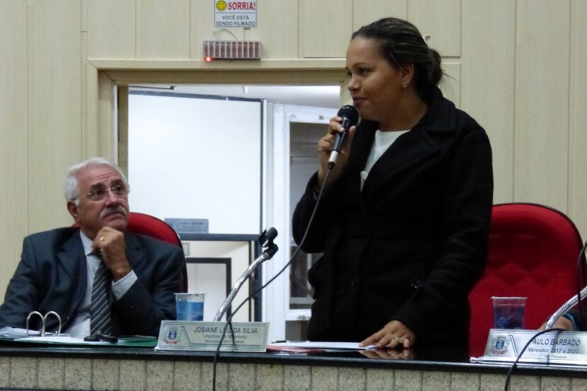 orgaos-e-instituicoes-publicas-do-municipio-deverao-fixar-lista-com-telefones-uteis