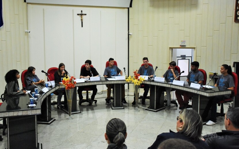 camara-jovem-elege-membros-da-mesa-executiva