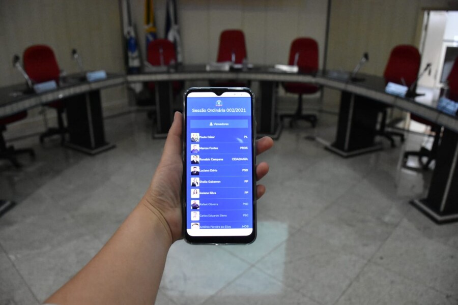 camara-pretende-implantar-sistema-com-painel-eletronico-de-votacao