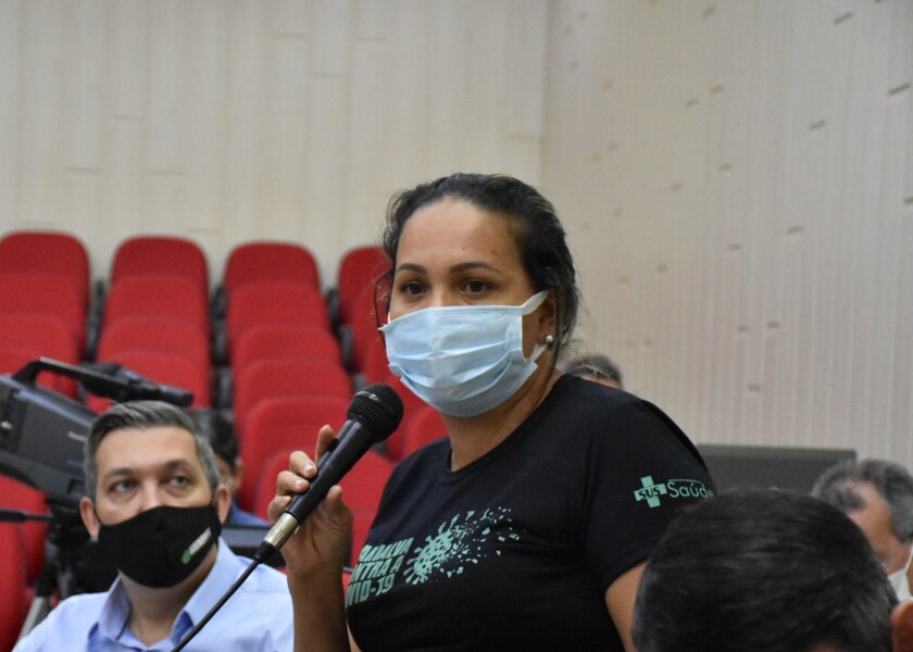 vereadora-josiane-pede-mais-garis-para-varricao-e-limpeza-dos-bairros