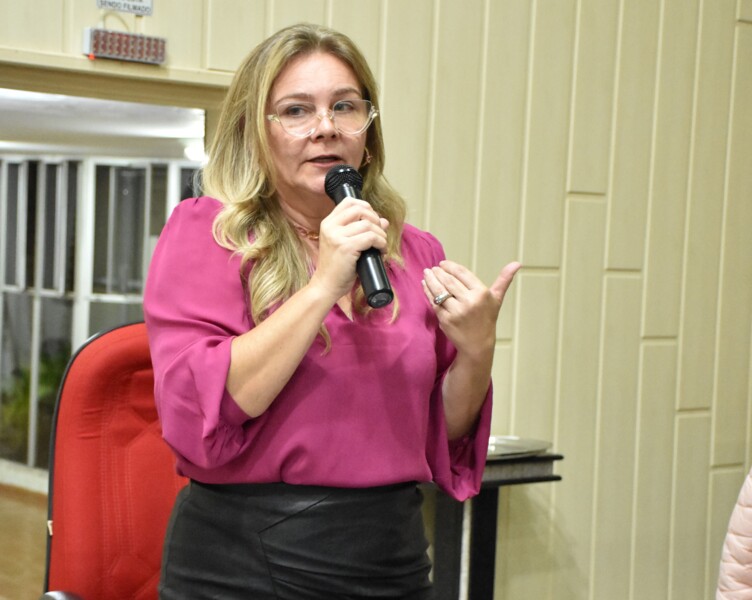 projeto-cria-o-cadastro-municipal-de-maes-atipicas-para-facilitar-o-acesso-a-beneficios-e-servicos-publicos